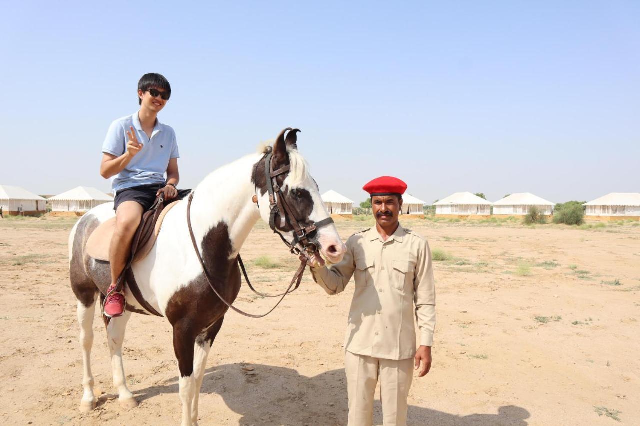 Отель The Kafila Desert Camp Sam Экстерьер фото